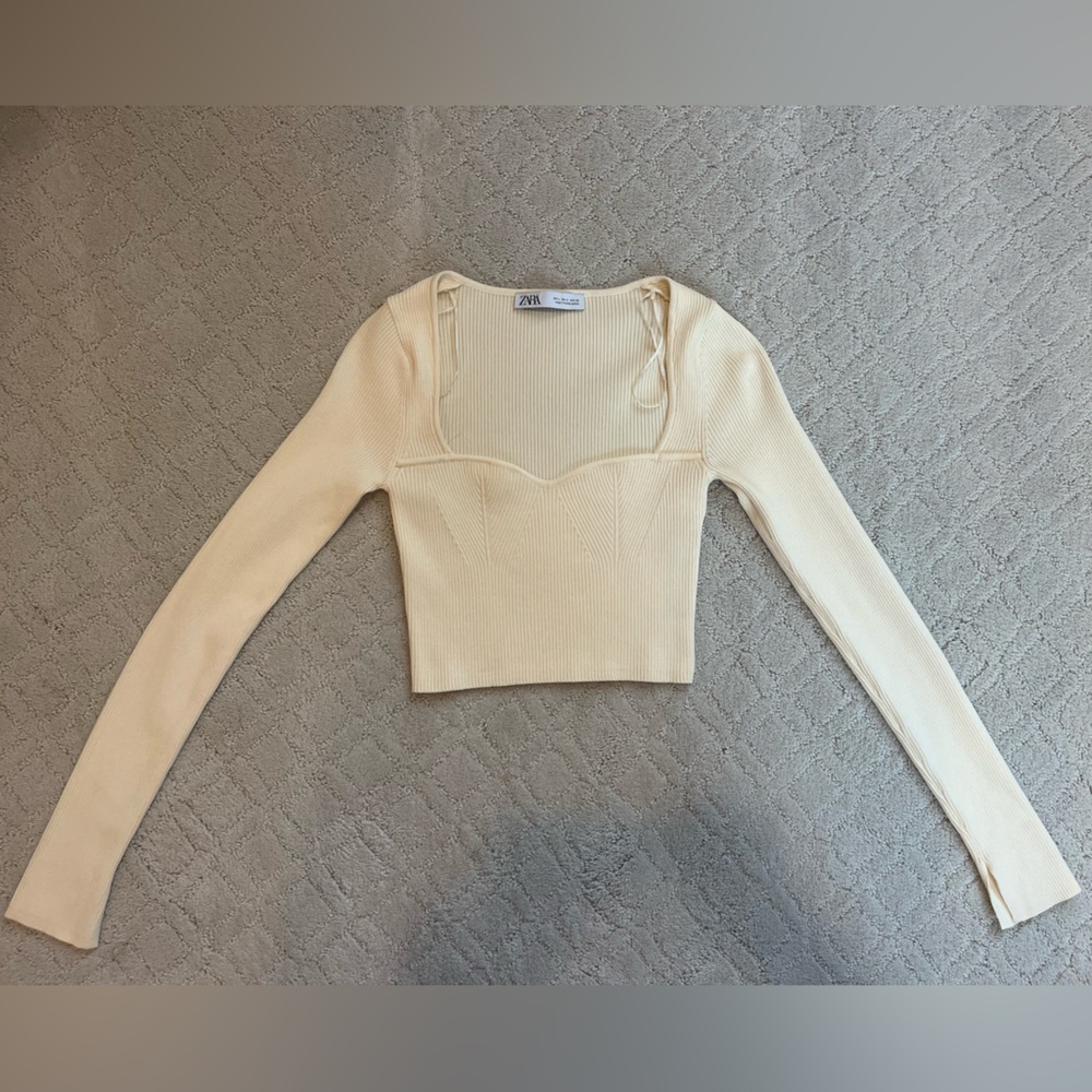 Zara, size small, ribbed cream color long sleeve top! Never worn!!